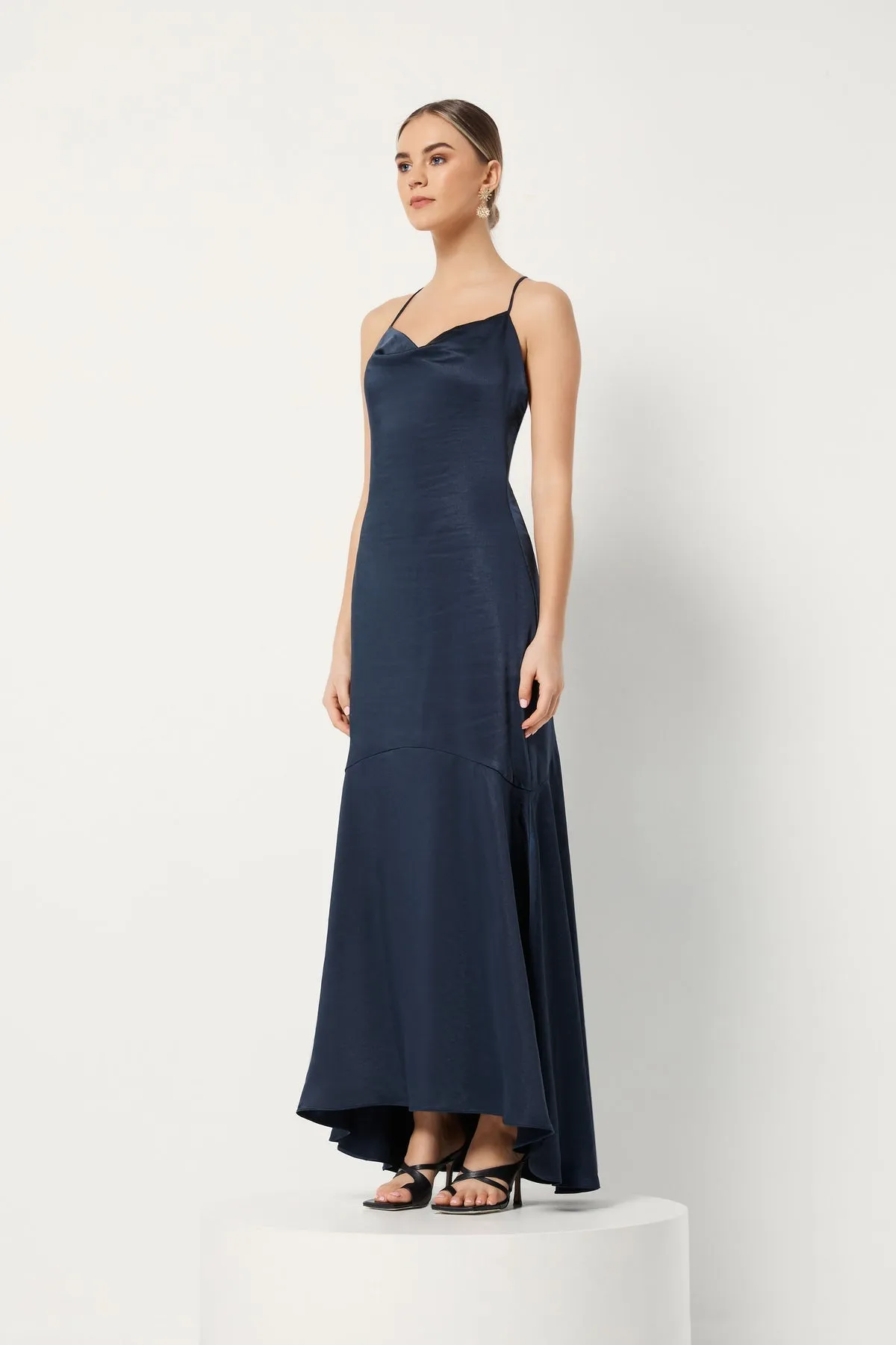 AISLE DRESS