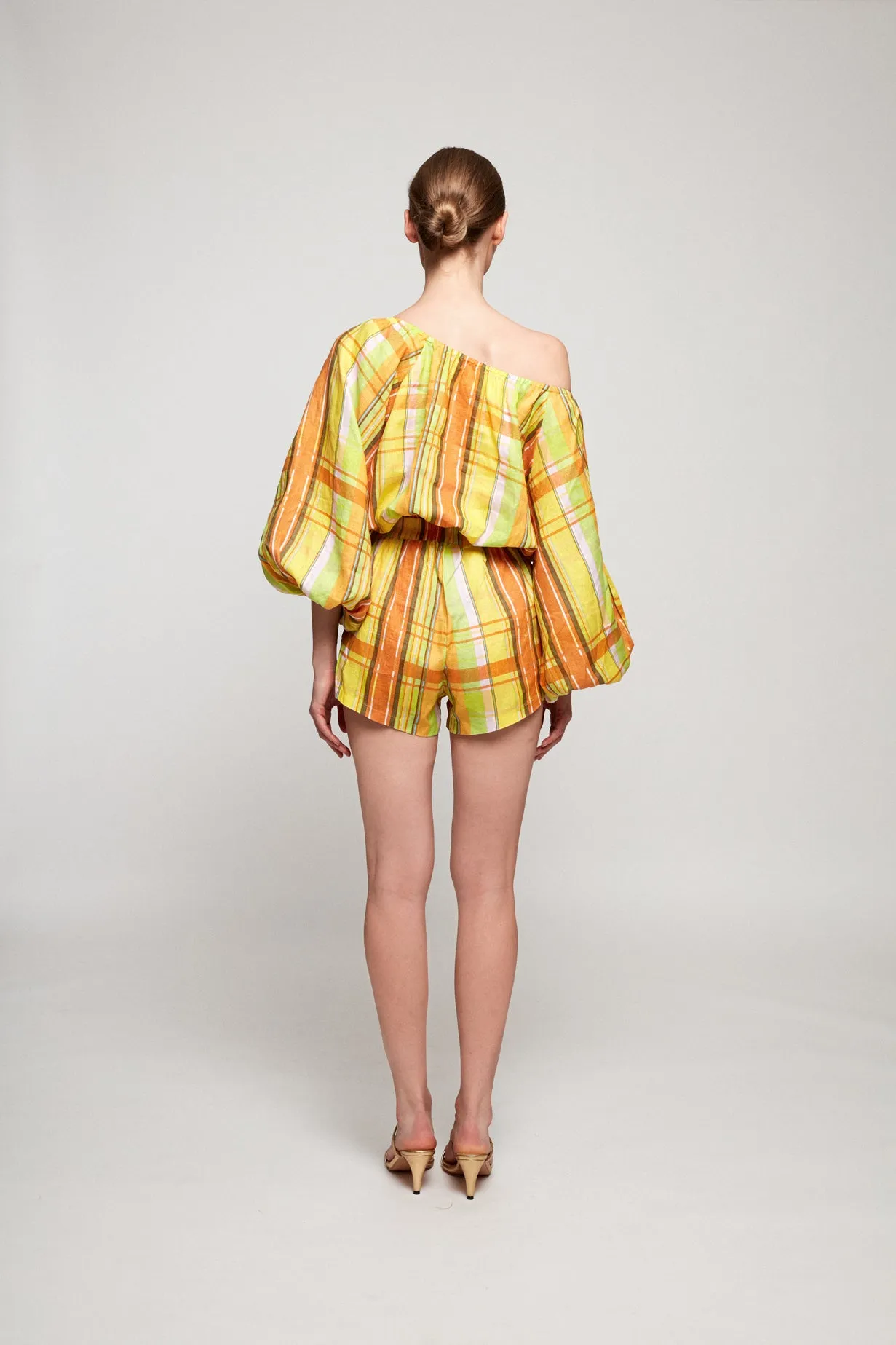 Billow Sleeve Top | Shorts