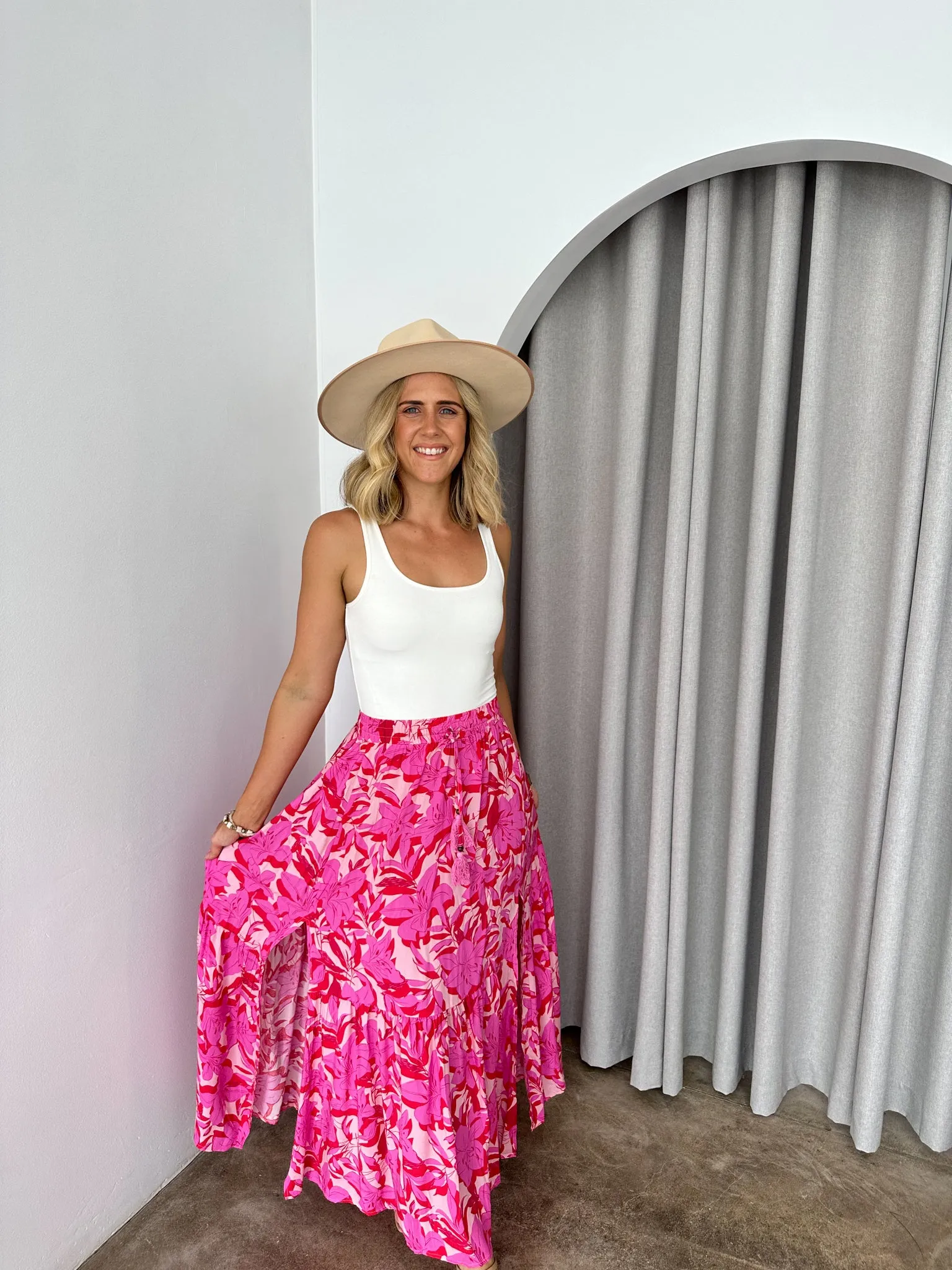 Drew Skirt- Pink/red floral