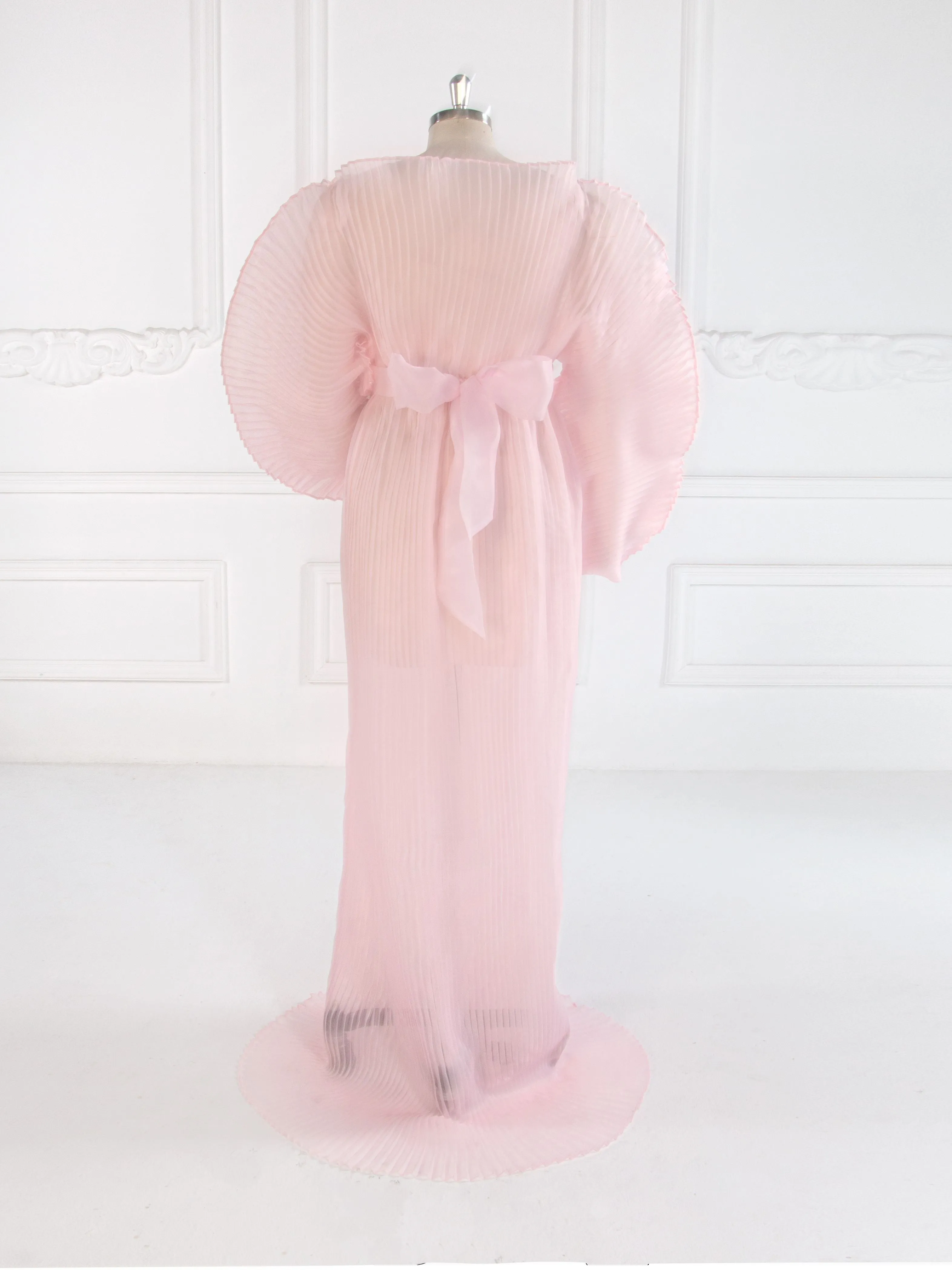 Fashion Organza Pleated Maternity Dress for Photo Shoot Dress for Pregnancy Photo Shoot Baby Shower Dress YW240006
