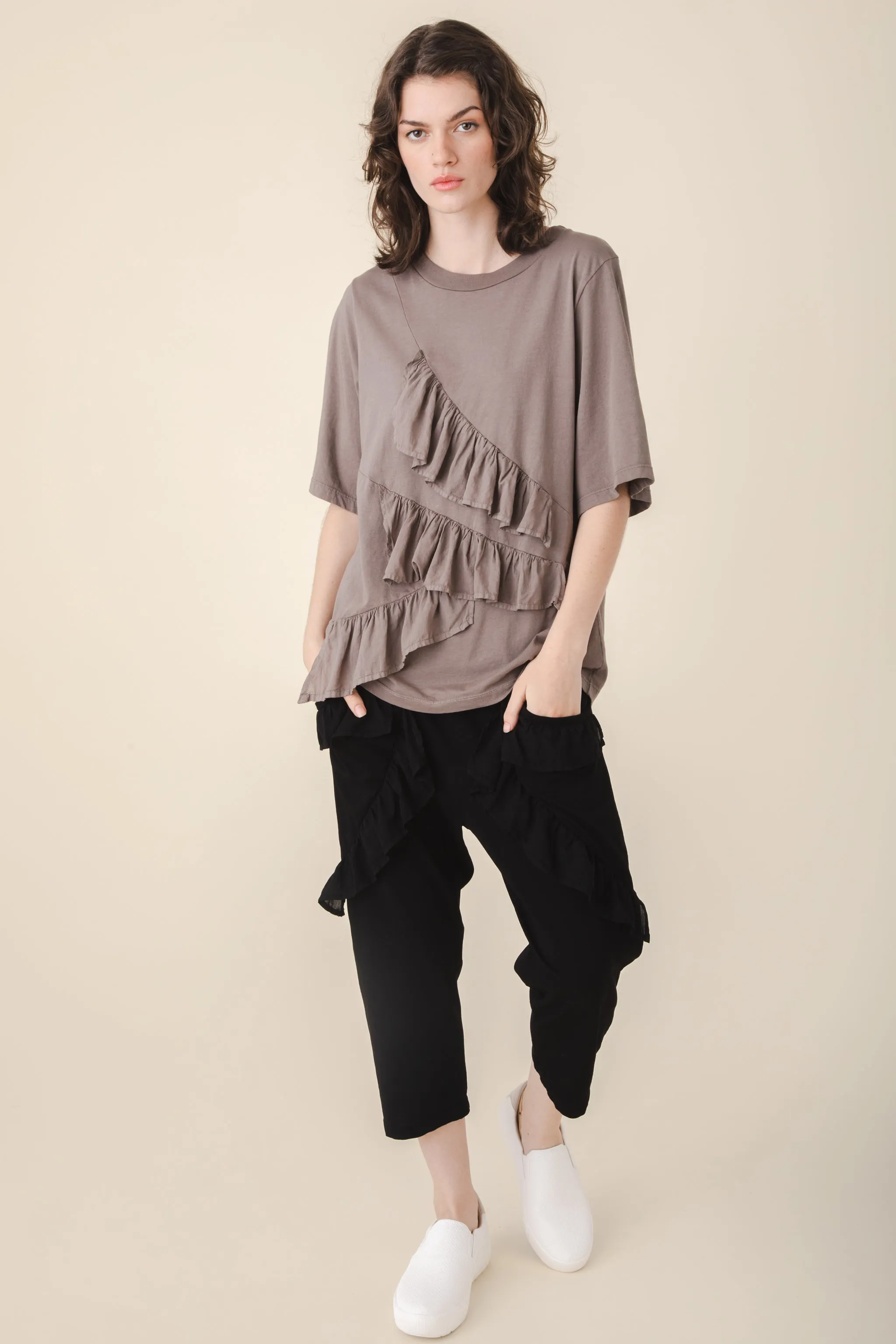 Flutter Tee in Wet Cement