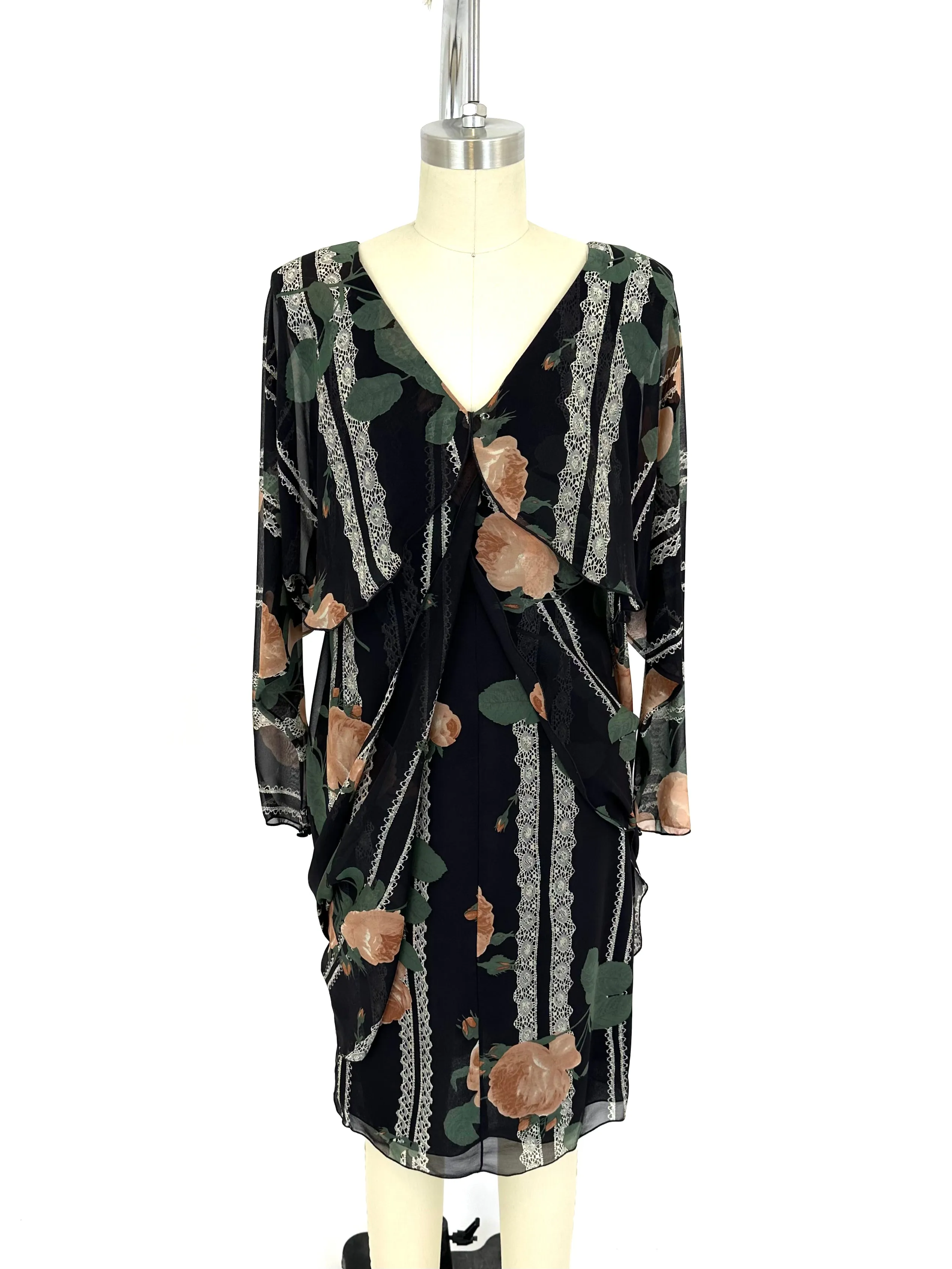 Holly's Harp Lace Rose Print Dress*