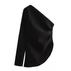Journee Black Asymmetrical Long Sleeve Side Pleated Top