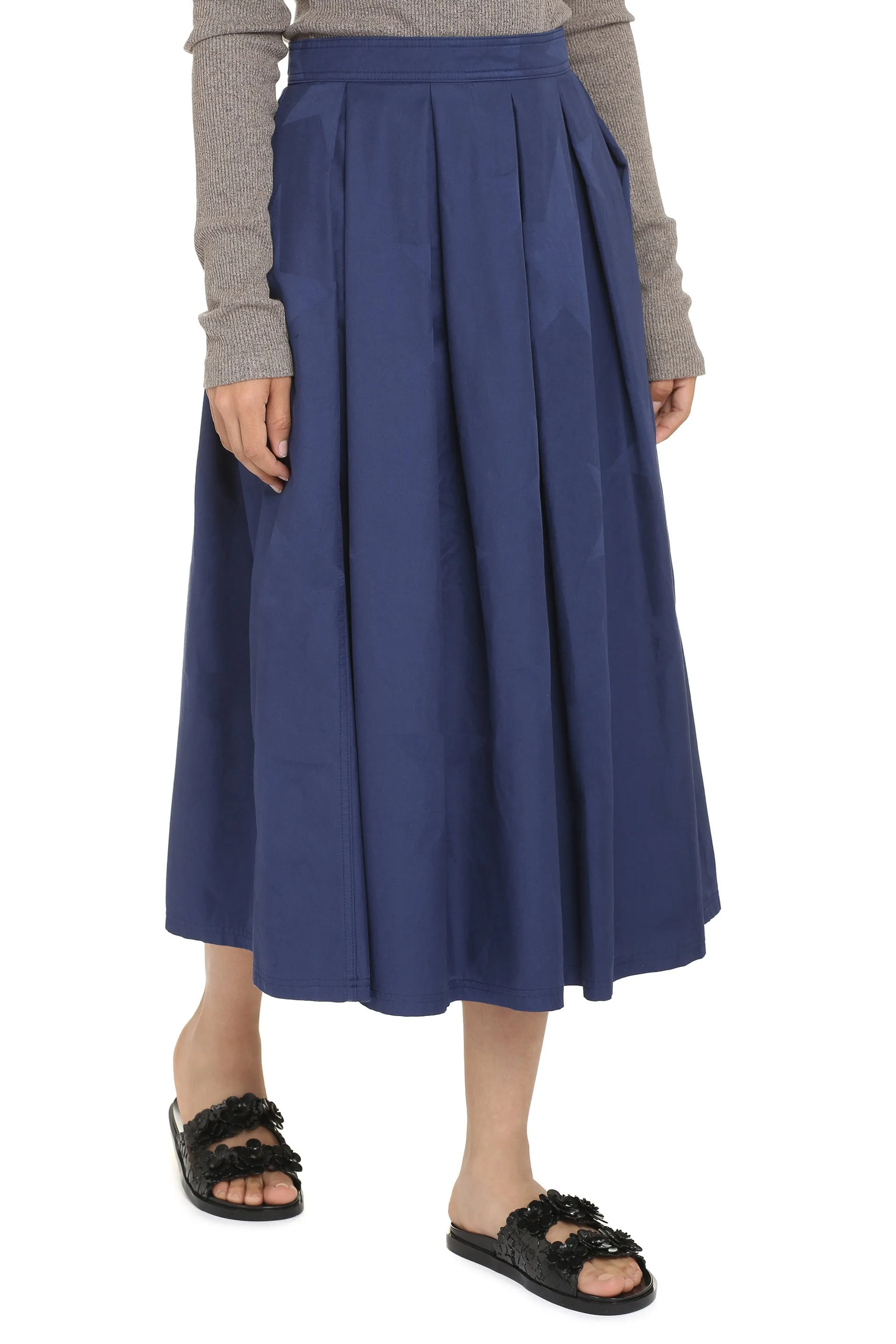 Lamp pleated skirt