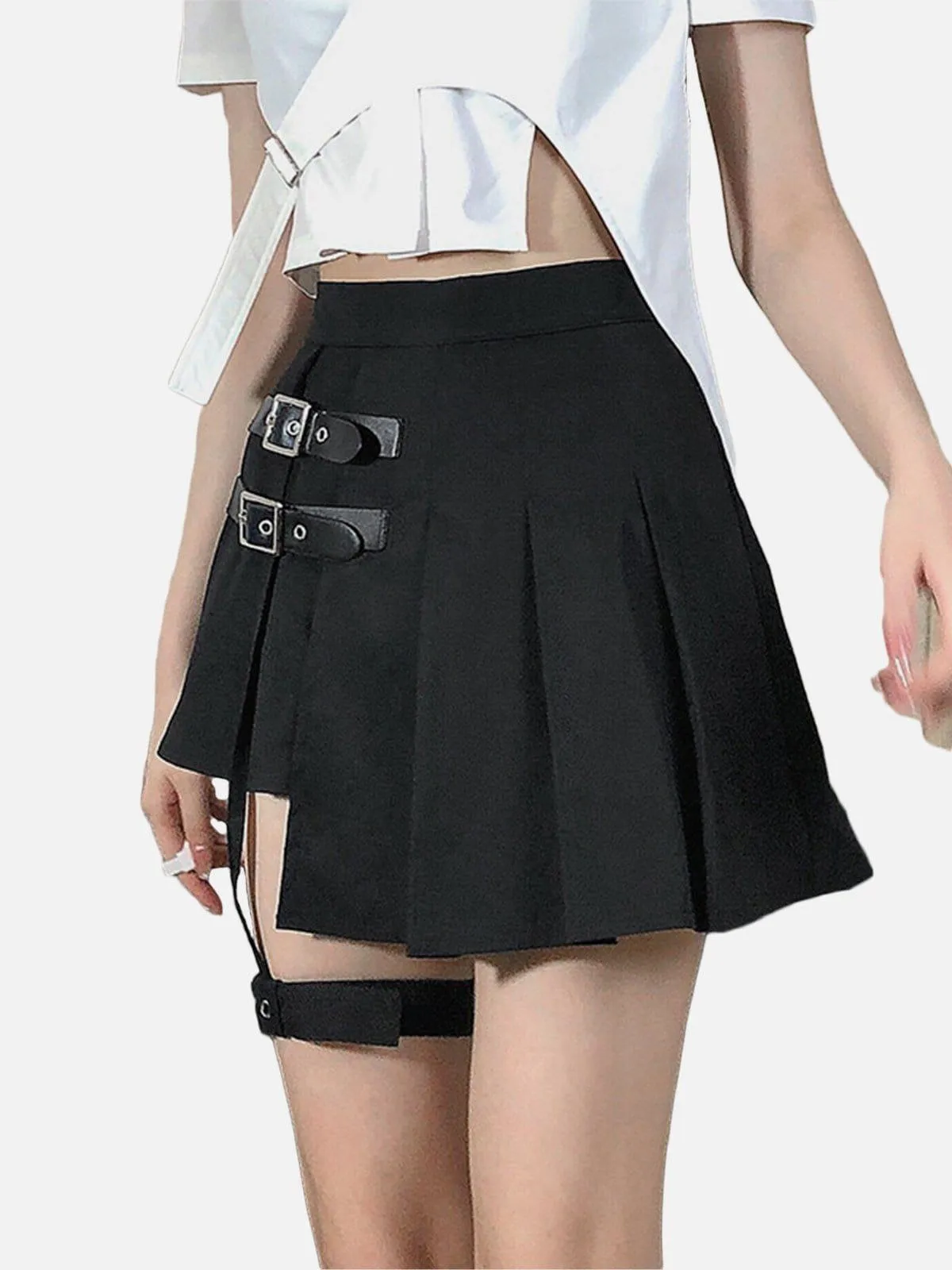 Leg Ring Asymmetric Pleated Skirt