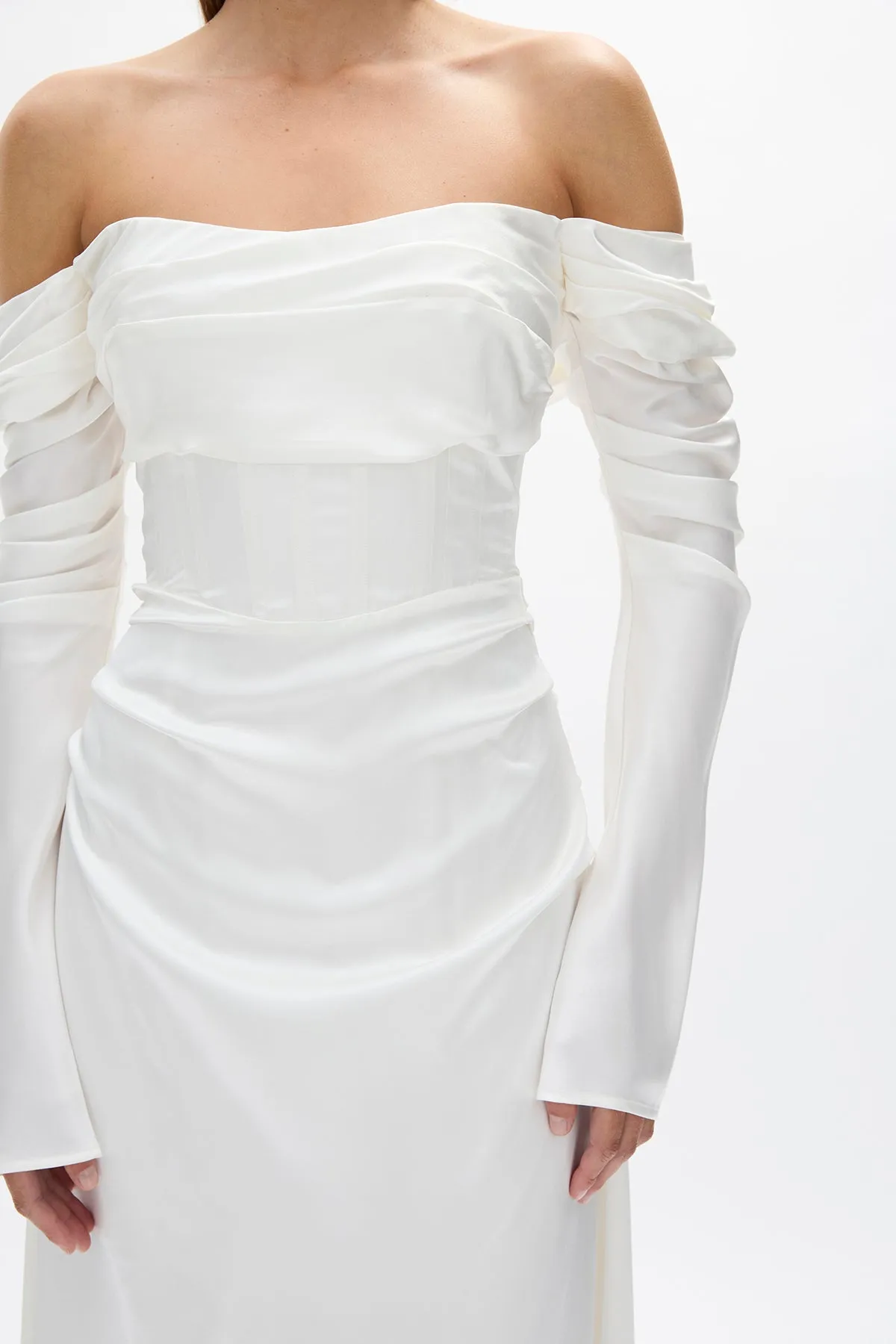 LUCIEN SLEEVE GOWN