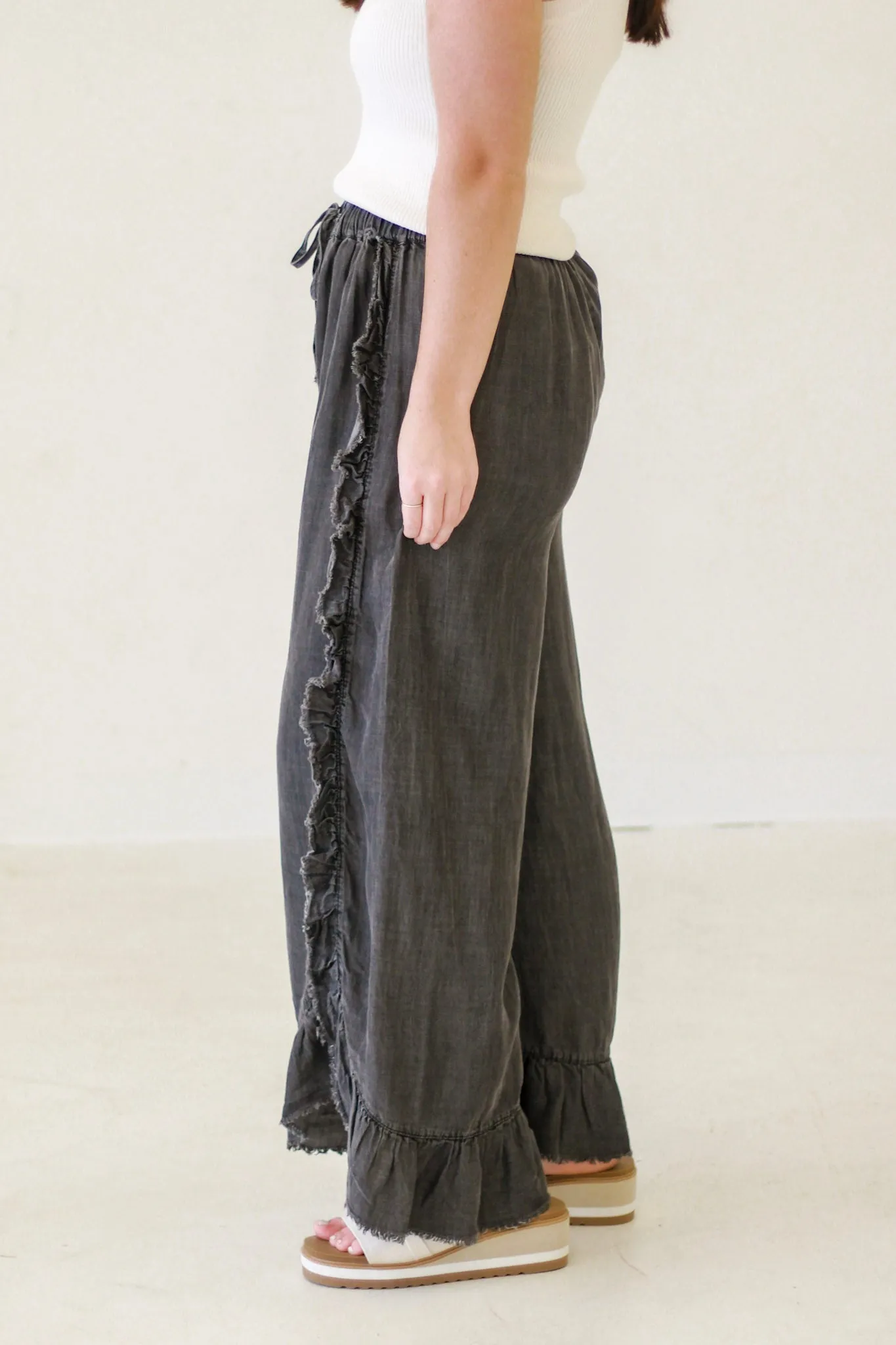 Maeve Washed Ruffle Chambray Pants - Black
