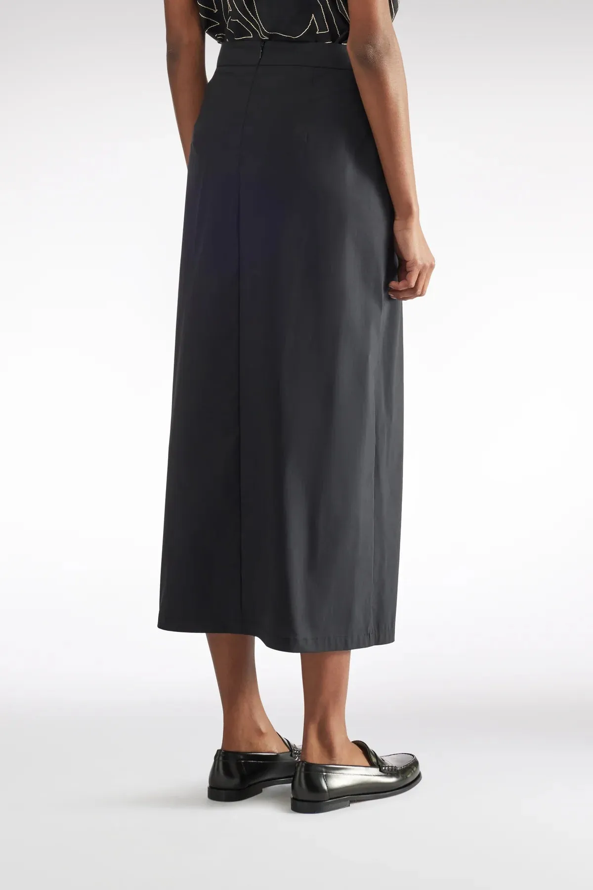 Pleated Front Skirt - Black