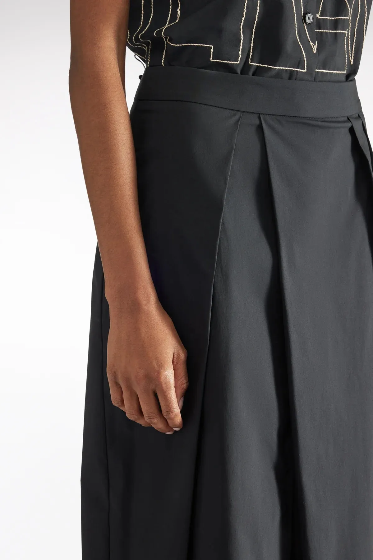 Pleated Front Skirt - Black