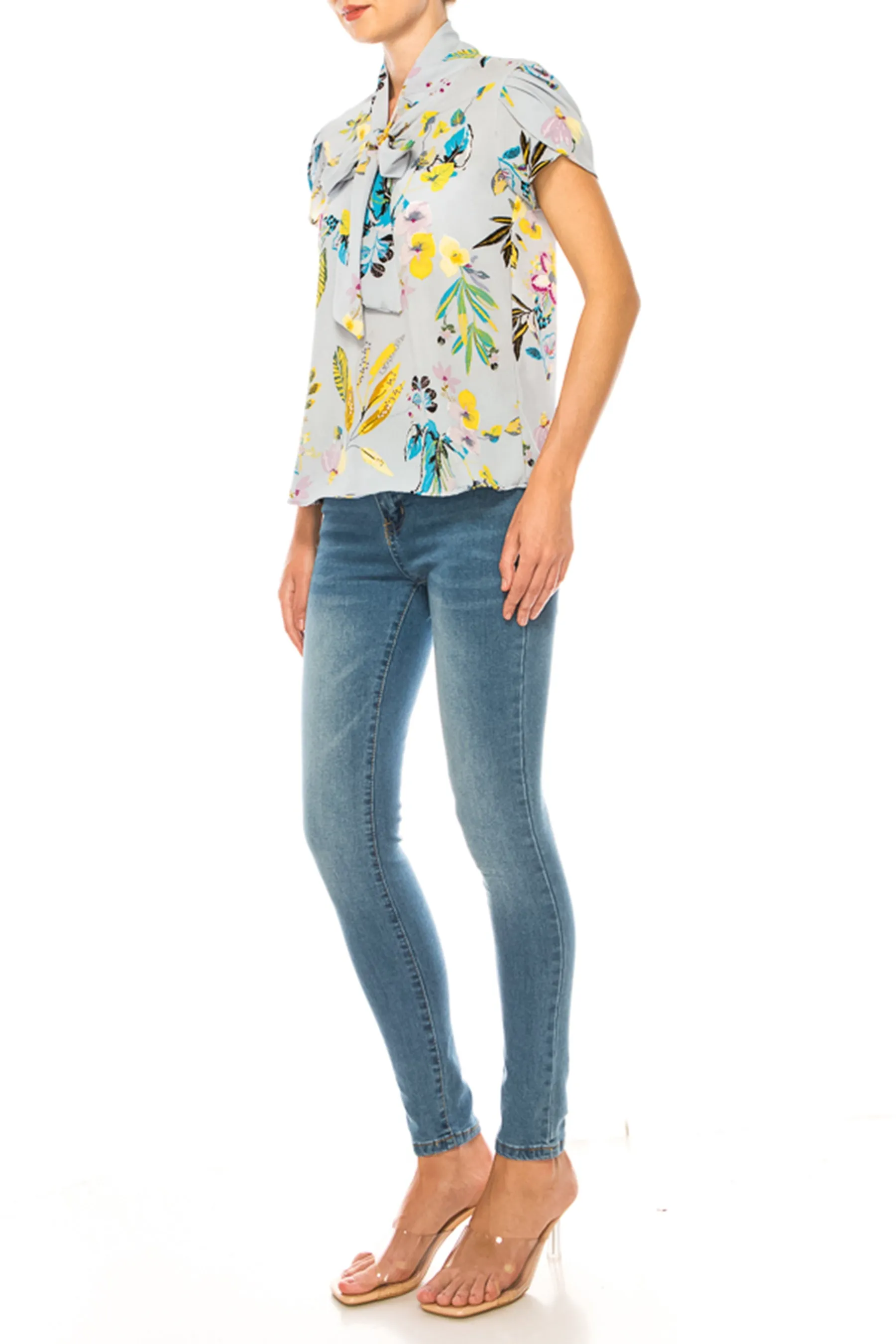 Plus size Floral Print Overlapping Short Sleeve Top with Front Tie Collar B2040 $12Each