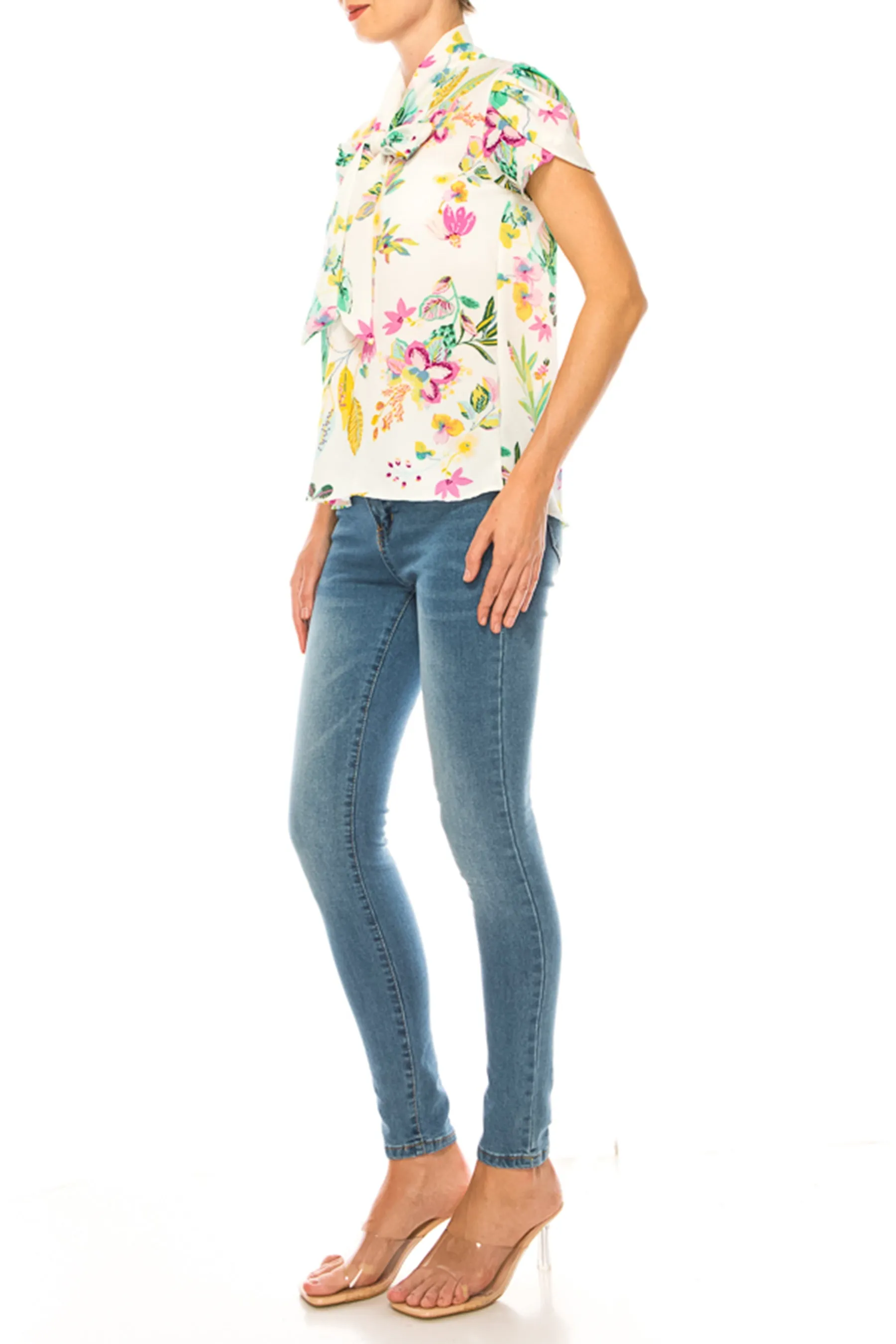 Plus size Floral Print Overlapping Short Sleeve Top with Front Tie Collar B2040 $12Each