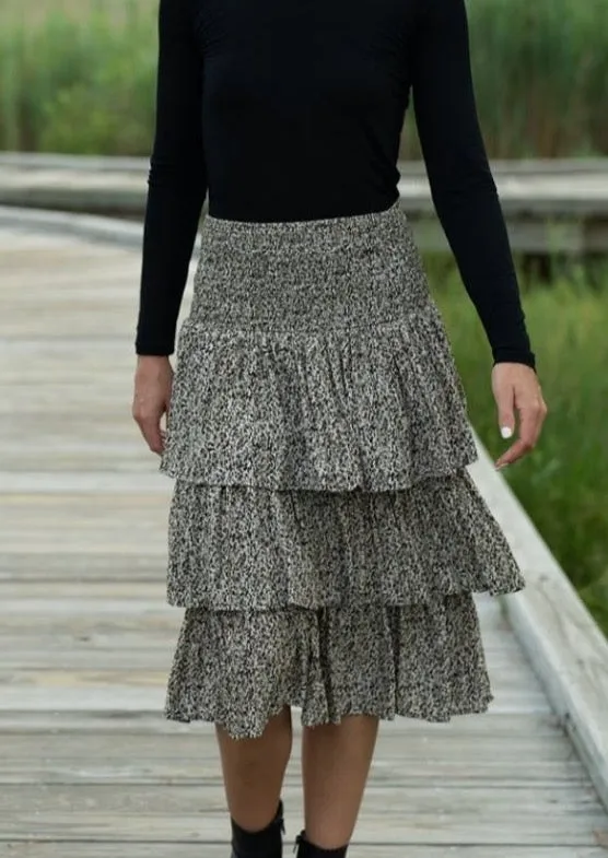 PRINTED TIERED SKIRT