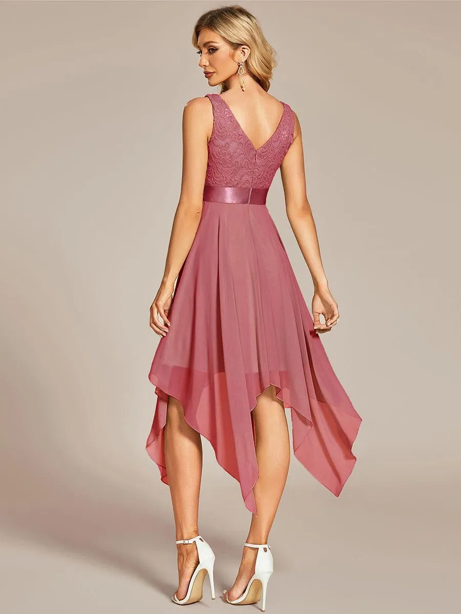 Robe de bal à jupe irrégulière en mousseline