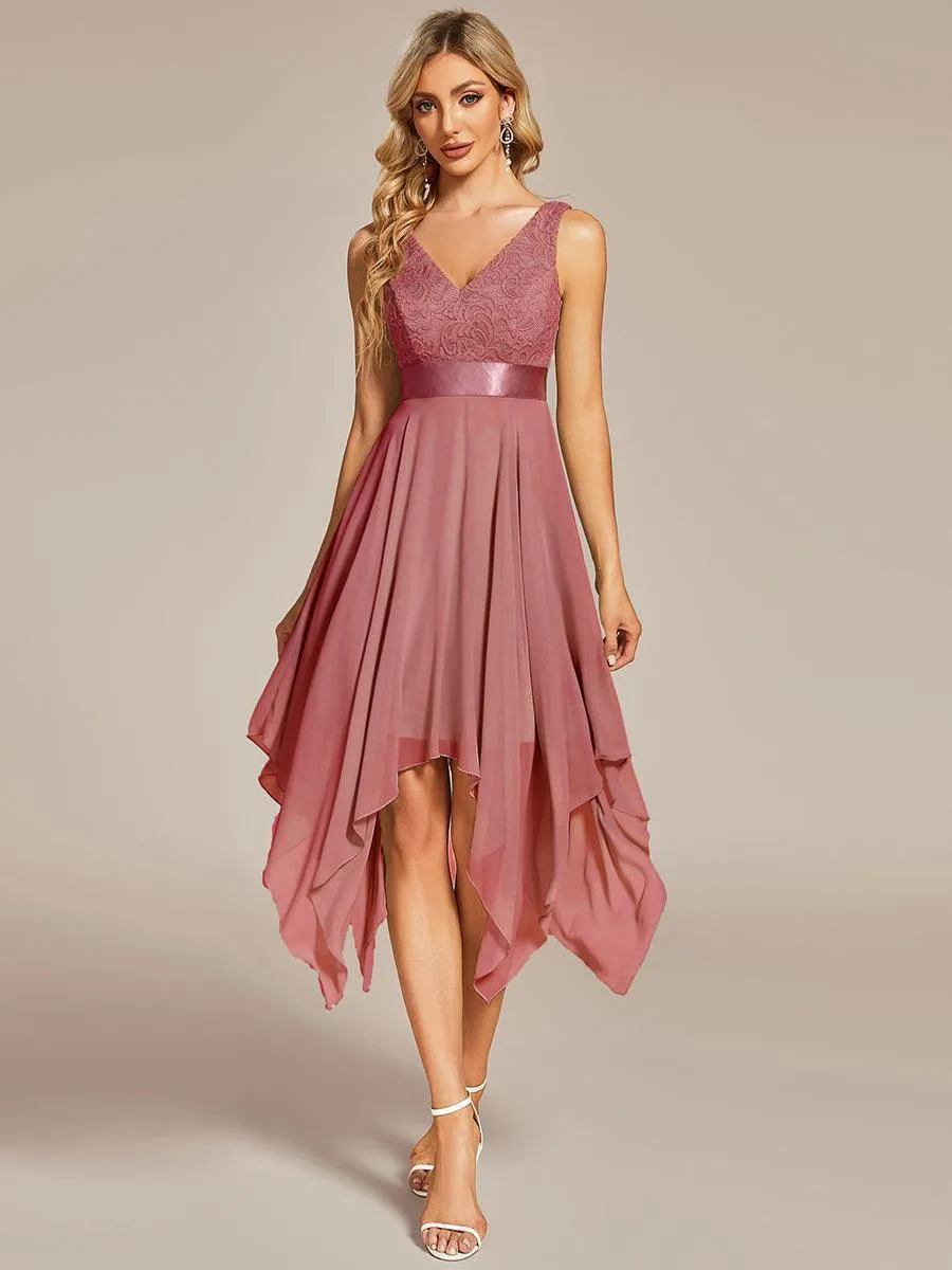 Robe de bal à jupe irrégulière en mousseline