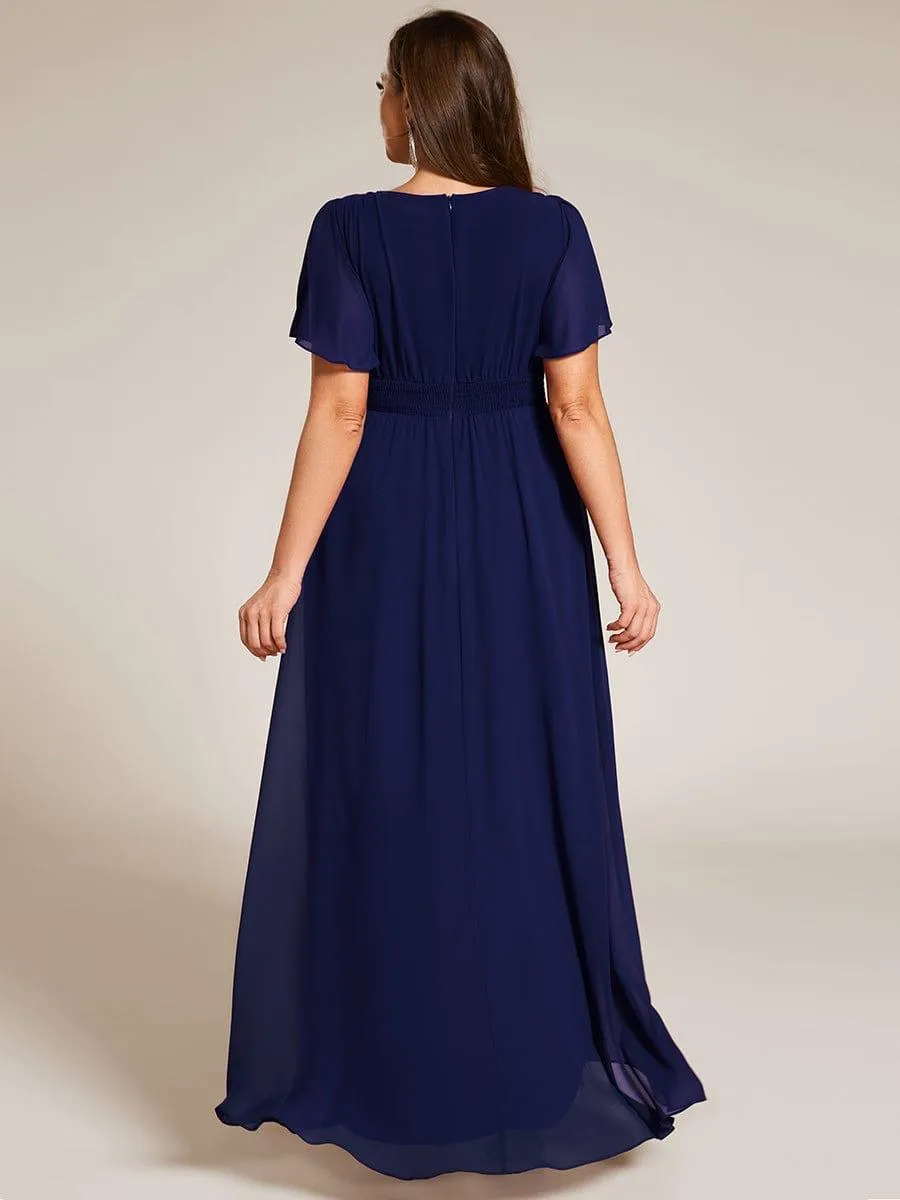 Robe de demoiselle d'honneur élégante en mousseline de soie à col rond et manches courtes