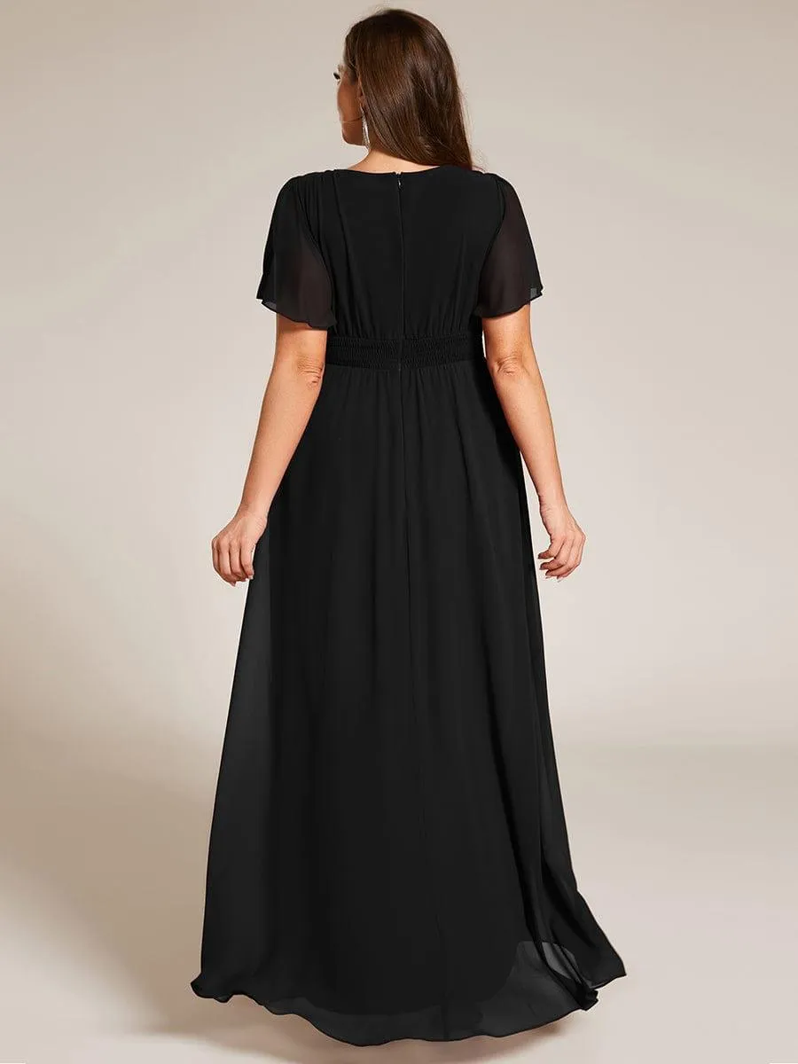 Robe de demoiselle d'honneur élégante en mousseline de soie à col rond et manches courtes