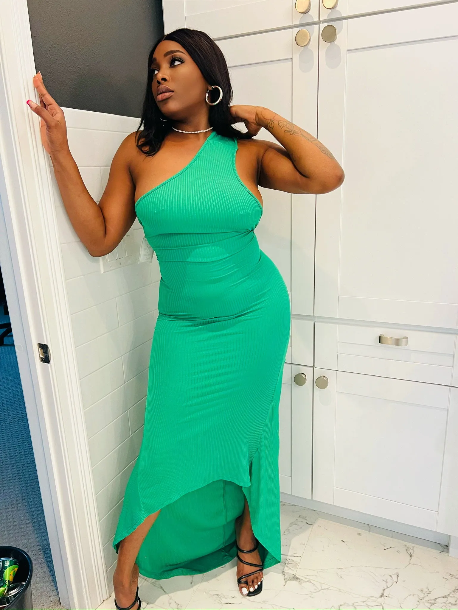 Shaya Ring Gown x Green