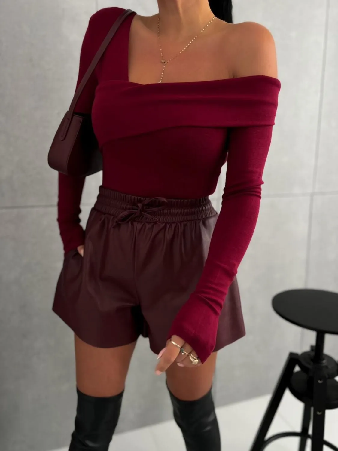 Single Shoulder Long Sleeve T-Shirt