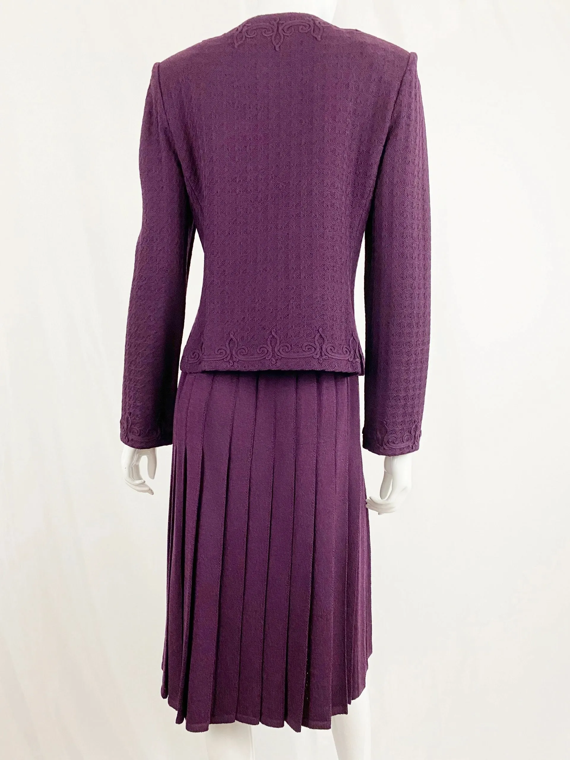 St. John Suit With Pleated Skirt Size 8