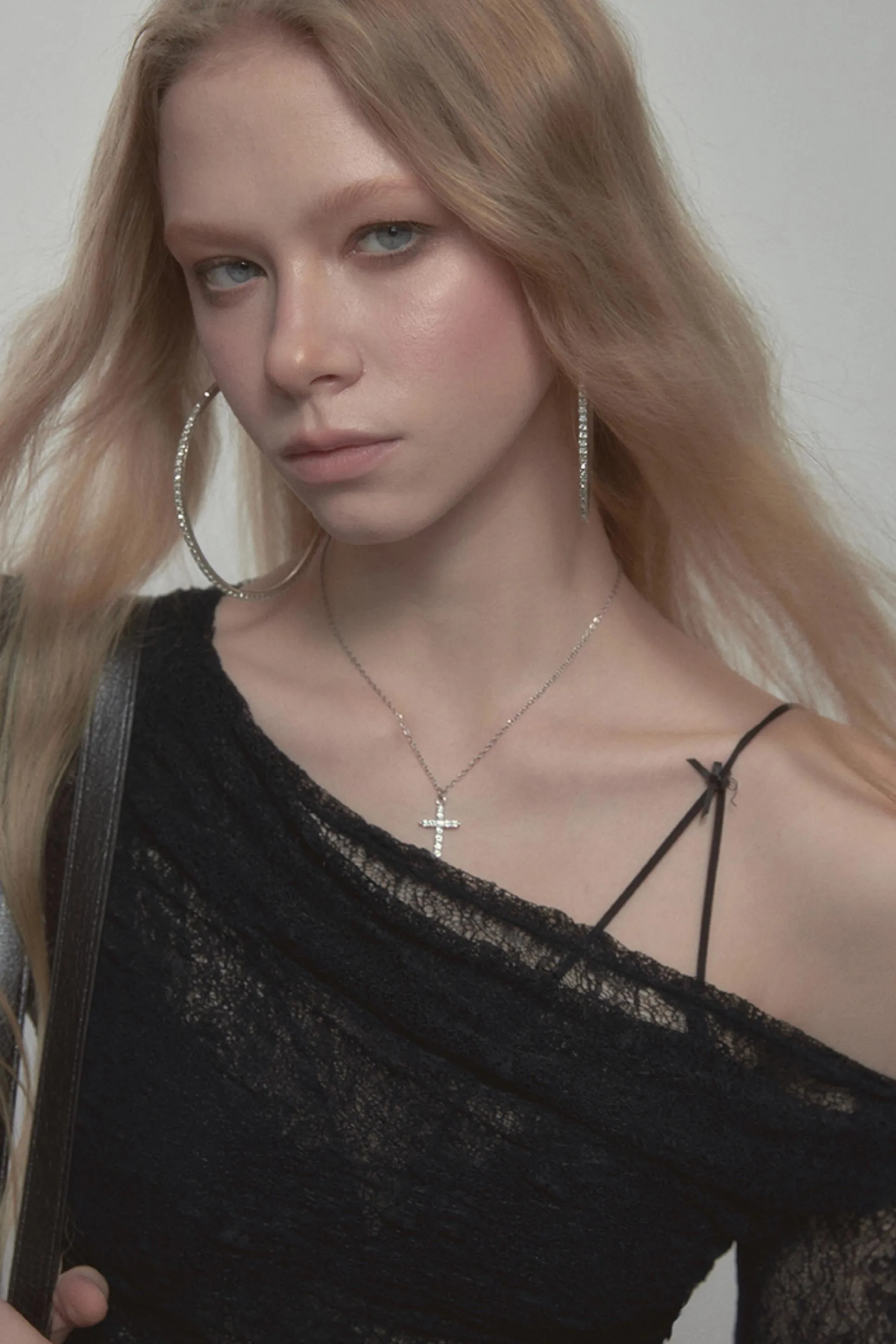 Summer Lace Asymmetrical Top