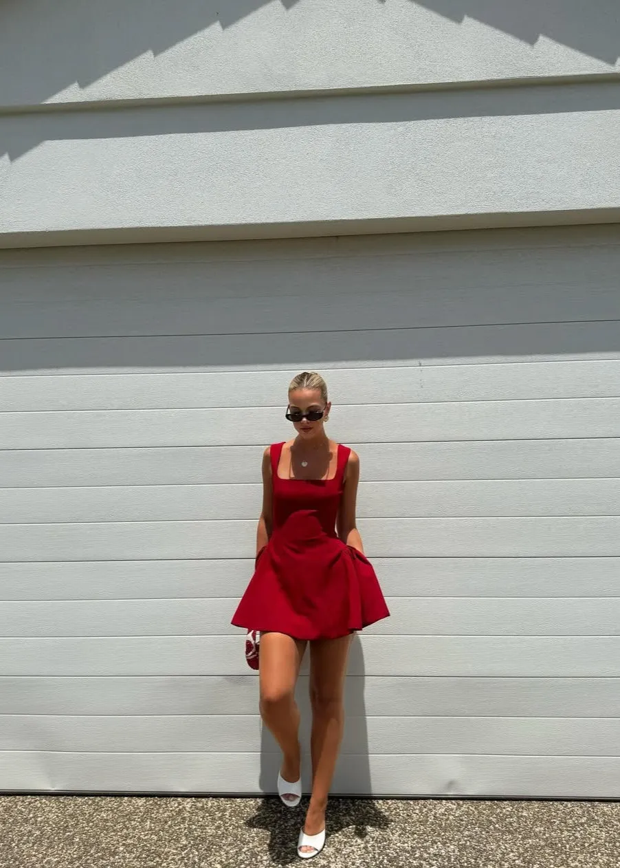Vivienne Dress - Scarlet