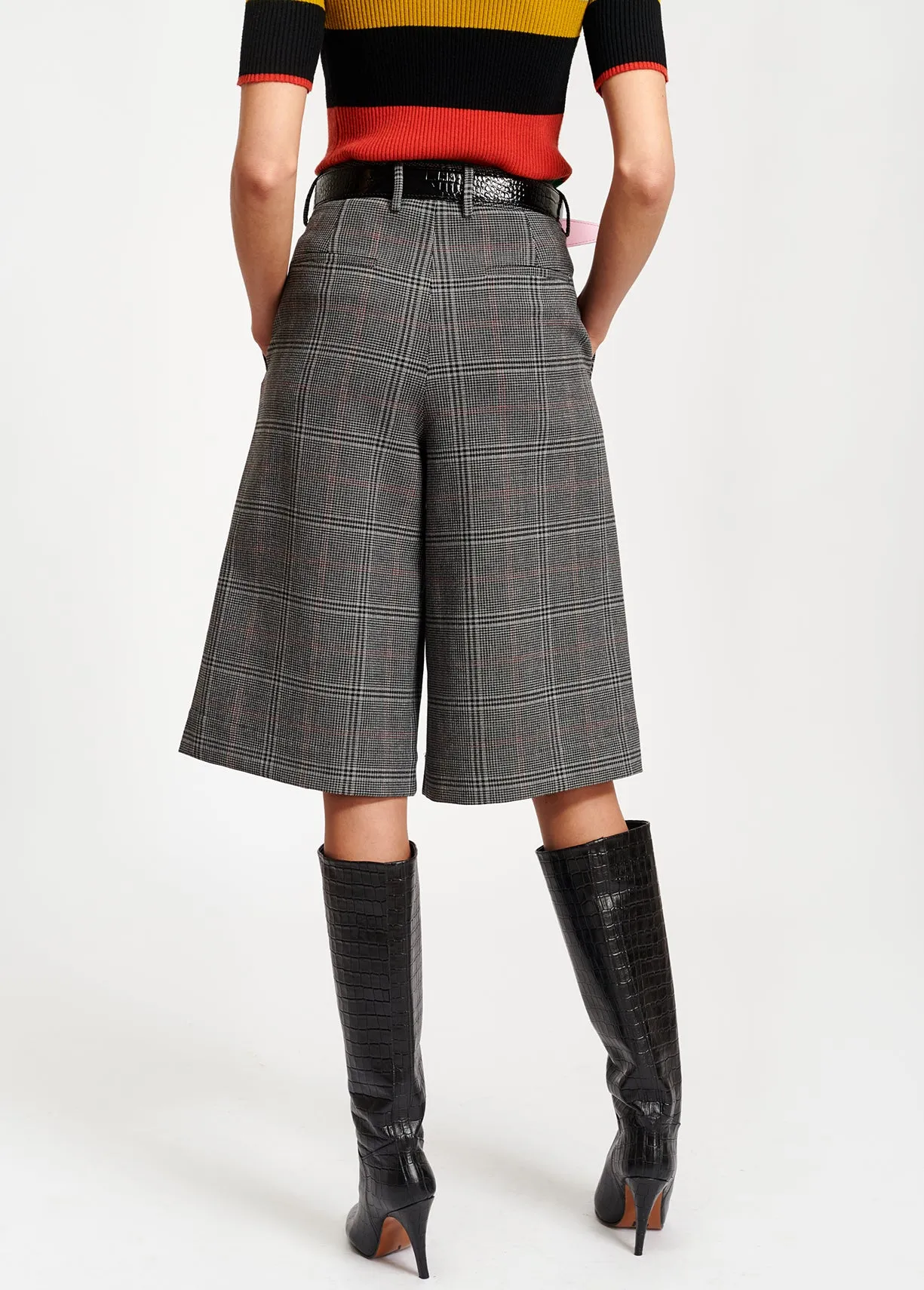 Wide leg shorts
